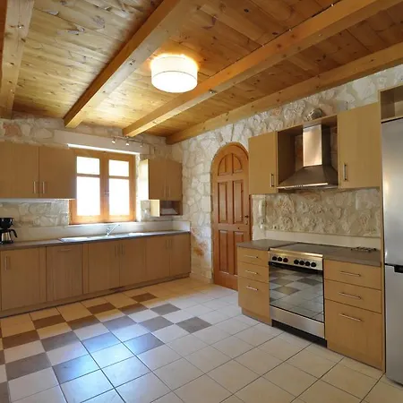 Villa Jootiq